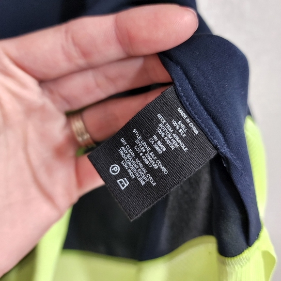 THEORY Lewie Silk tank top in Navy / chartreuse size Small - Picture 12 of 12